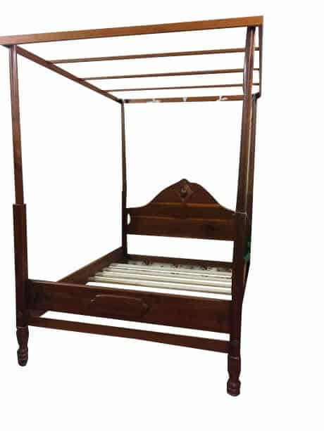 reproduction canopy bed