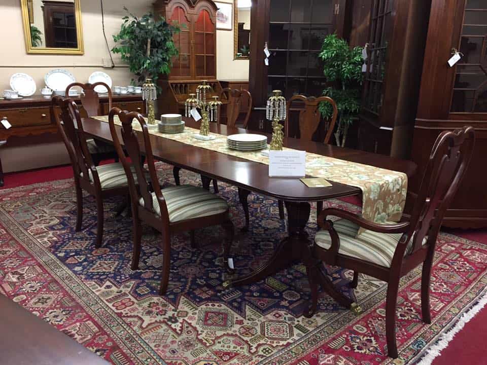 Simple Pennsylvania House Dining Room Furniture 