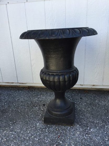 Garden Urns - Black Painted - Image 3
