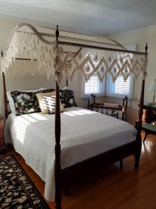 Vintage Canopy Bed