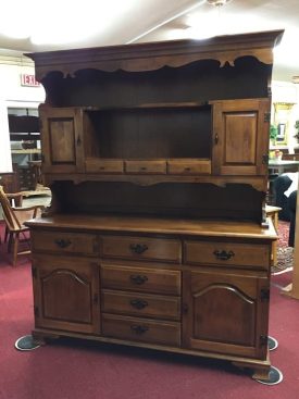 Moosehead Maple Hutch