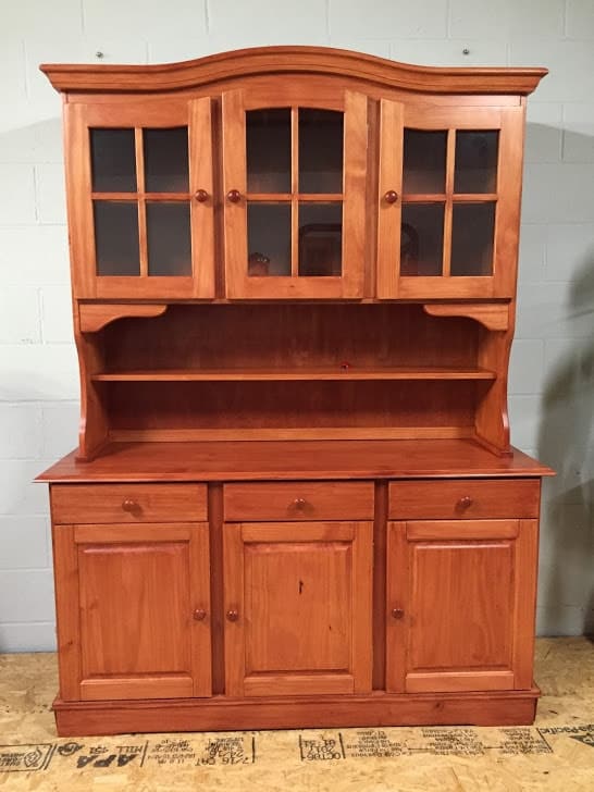 pine country hutch