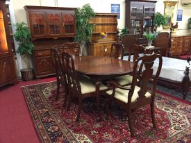 colonial furniture table and chairs