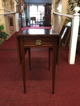 Craftique Mahogany Pembroke Table