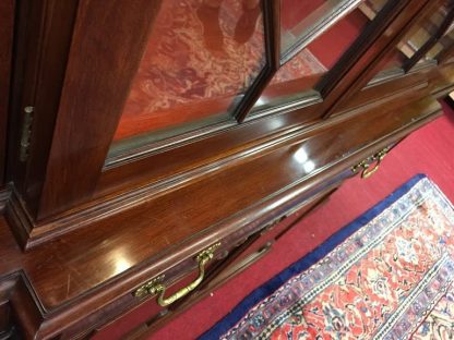 Kittinger Furniture, "Richmond Hill" Mahogany Vintage Breakfront - Image 10
