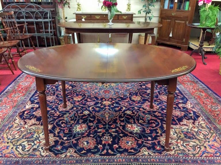 Best Price Hitchcock Dining Table with Two Leaves For Sale