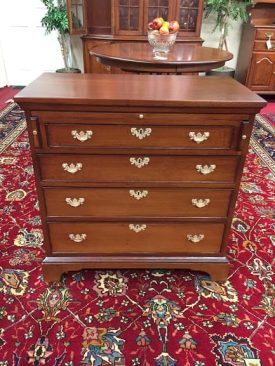 Craftique Mahogany Mary Washington Chest