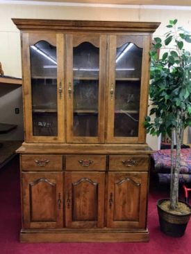 Temple Stuart Maple Hutch