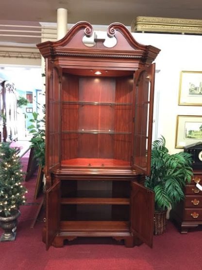 Thomasville Cherry Corner Cabinet - Image 2