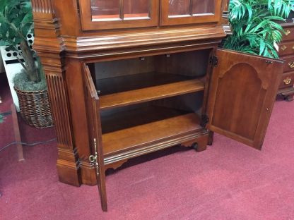 Thomasville Cherry Corner Cabinet - Image 7