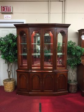 Pennsylvania House Mirror Back China Cabinet