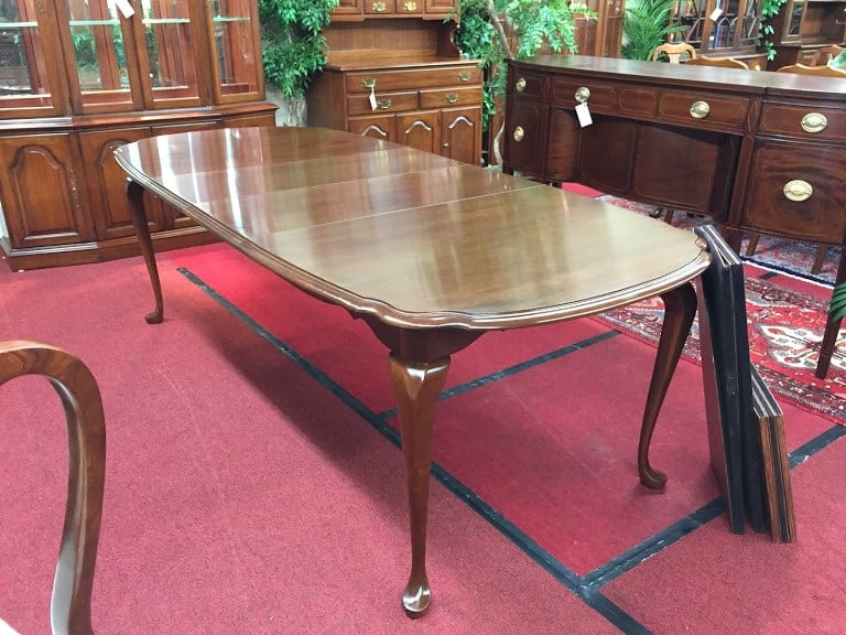 Pennsylvania House Dining Table with Two Boards