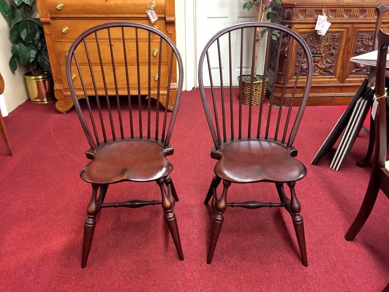 Tubb Furniture Bow Back Windsor Chairs