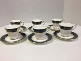 Royal Doulton "carlyle" Cups and Saucer Set