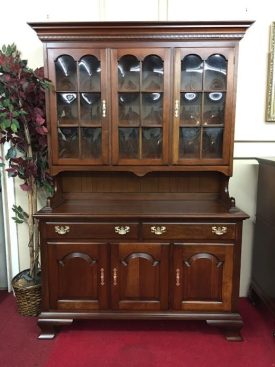 Pennsylvania House Hutch Cabinet with Bubble Glass