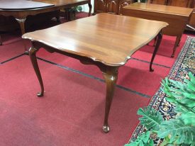 Cherry Scalloped Dining Table with Two Leaves