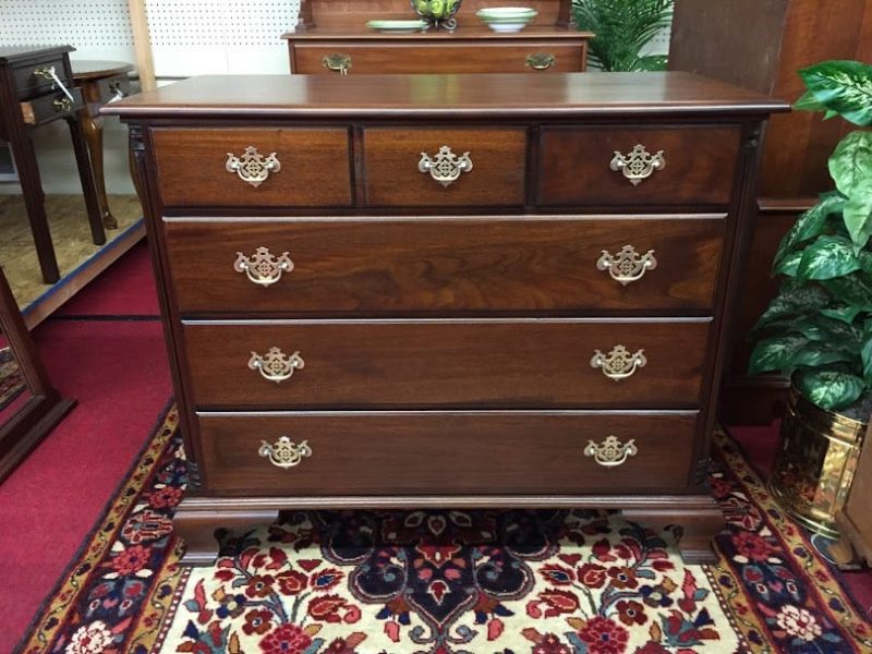 Kling Furniture Mahogany Dresser