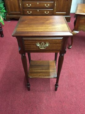 Kling Mahogany One Drawer Nightstand