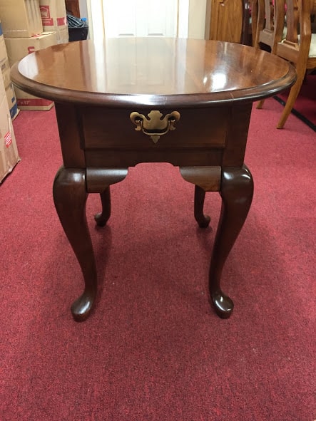 Broyhill Oval Lamp Table
