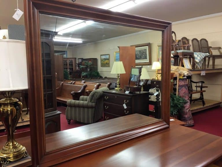 Kling Cherry Dresser with Mirror - Image 8