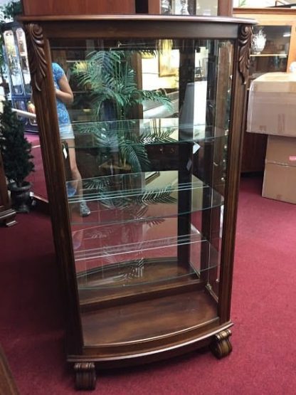 Pulaski Bowed Curio Cabinet - Image 3