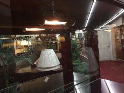 Pulaski Bowed Curio Cabinet - Image 8