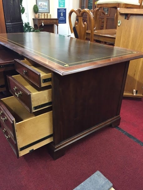 Sligh Furniture Vintage Executive Desk, Sligh Leather Top Executive Desk