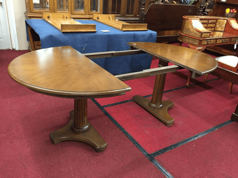 Vintage Henredon Furniture Pedestal Table - Image 8
