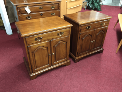 Henkel Harris Cherry Nightstands - Image 3