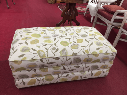 La Z Boy Furniture, Ottoman - Image 3