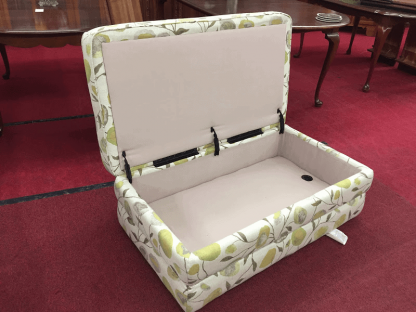 La Z Boy Furniture, Ottoman - Image 5