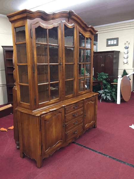 Ethan Allen French Style China Cabinet