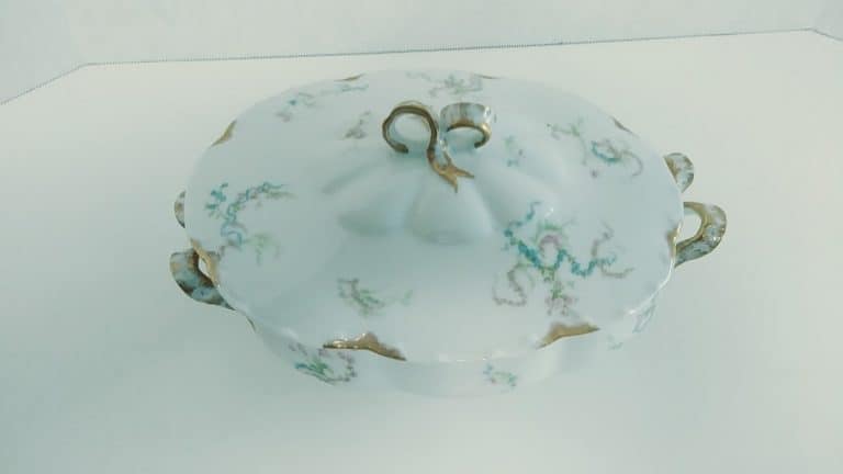 Vintage Haviland & Co Limoges France Large 11" Covered Serving Bowl - Image 11