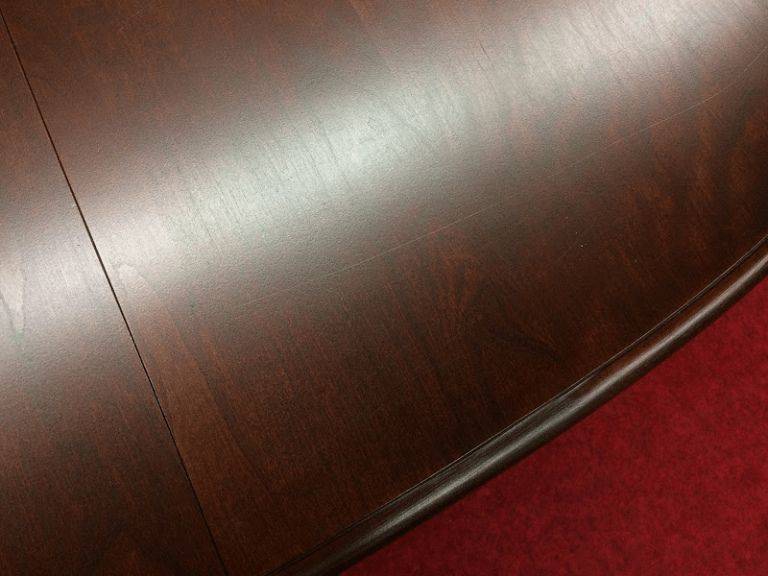 Best Price Vintage Dining Table, Hitchcock Furniture, Connecticut For Sale