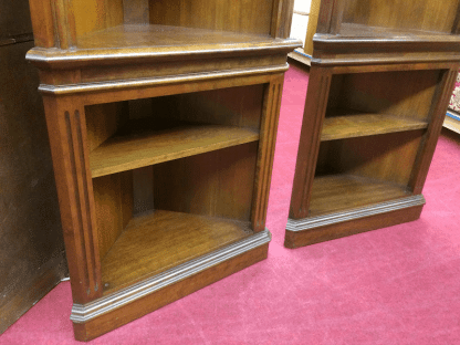 Vintage Corner Shelves, Pennsylvania House Furniture - Image 7