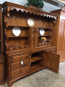 Country French Hutch