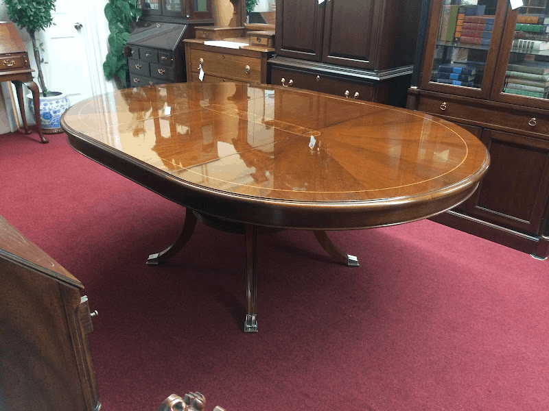 Thomasville Dining Table, Bogart Collection