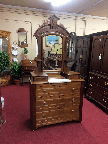 Antique Victorian Walnut Dresser with Mirror