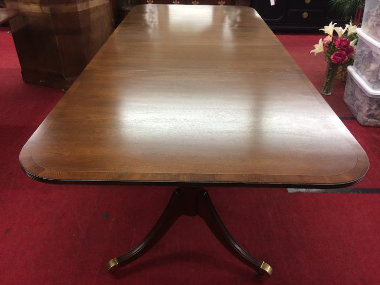 Best Price Duncan Phyfe Dining Table, Vintage Wellington Hall Furniture
