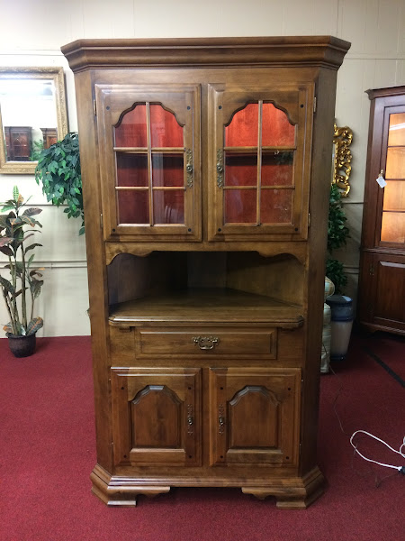 Vintage Corner Cabinet, Temple Stuart Furniture