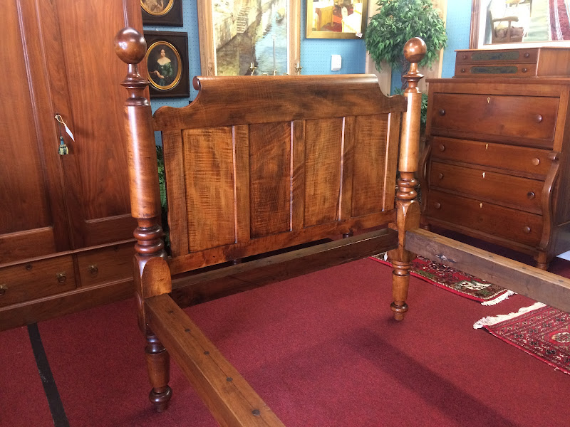 Antique Bed, Cannonball Bed, Tiger Maple Wood