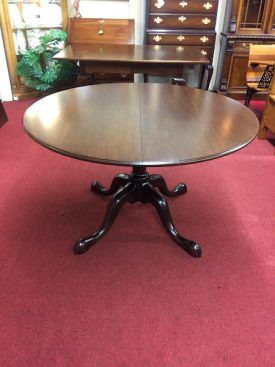 Round Dining Table, Pedestal Table