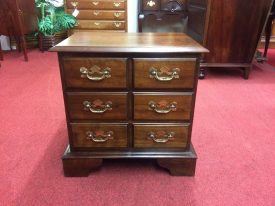 Vintage End Table, Pennsylvania House Furniture