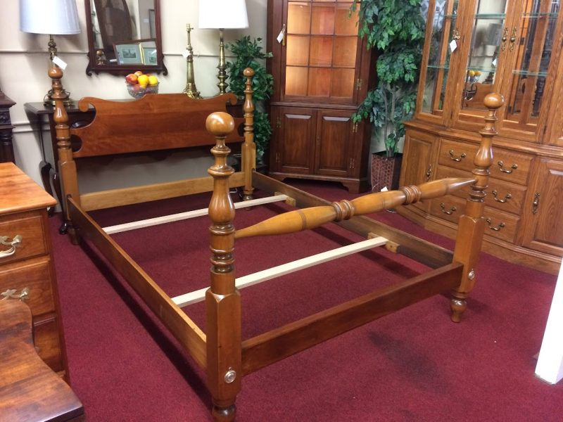Vintage Cannonball Bed, Stickley Furniture