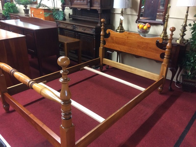 Vintage Cannonball Bed, Stickley Furniture