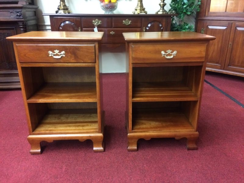 Best Price Vintage Nightstands, Stickley Furniture For Sale