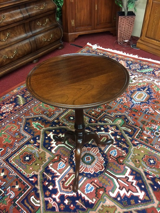 Vintage Pedestal Table, Kittinger Furniture