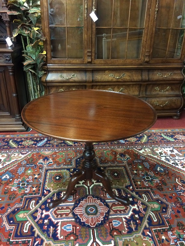 Vintage Tilt Top Table, Mahogany Wood