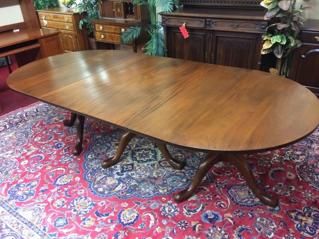 Best Price Vintage Dining Table, Kittinger Furniture, Kittinger
