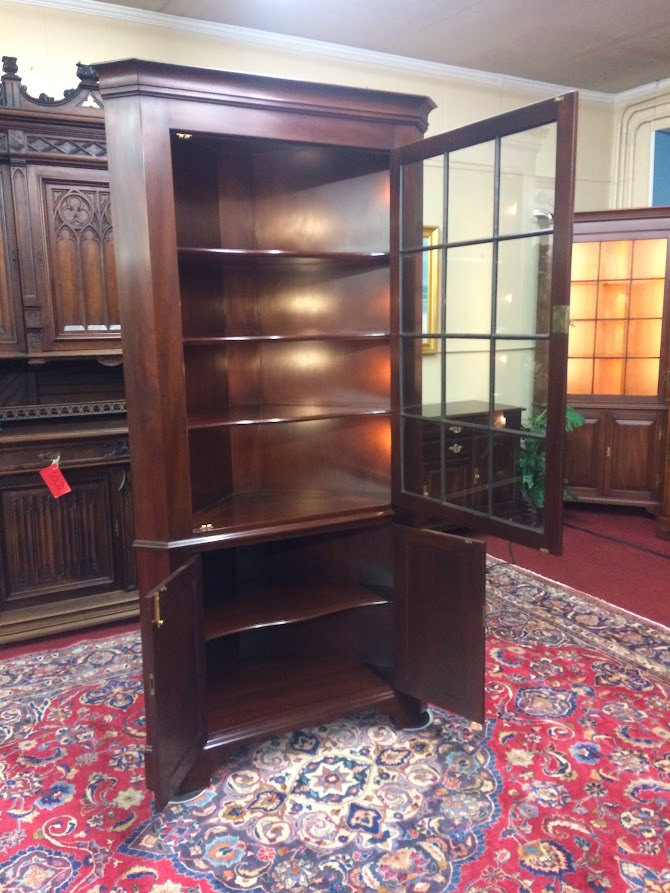 Vintage Corner Cabinet, Kittinger Furniture, Mahogany Cabinet